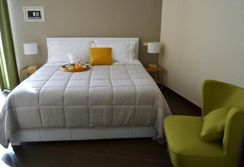 اتاق استاندارد با تراس, Cento Tari' Guest House