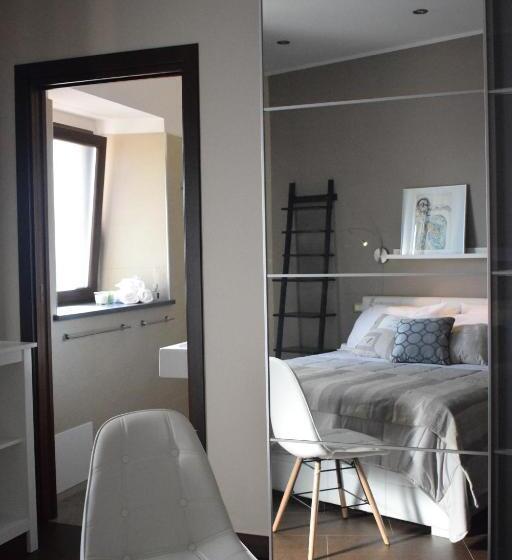اتاق استاندارد با بالکن, Cento Tari' Guest House