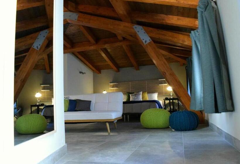 سوئیت جونیور با تراس, Cento Tari' Guest House