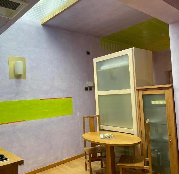 استودیوی استاندارد, Appartamenti Porta Nuova 80