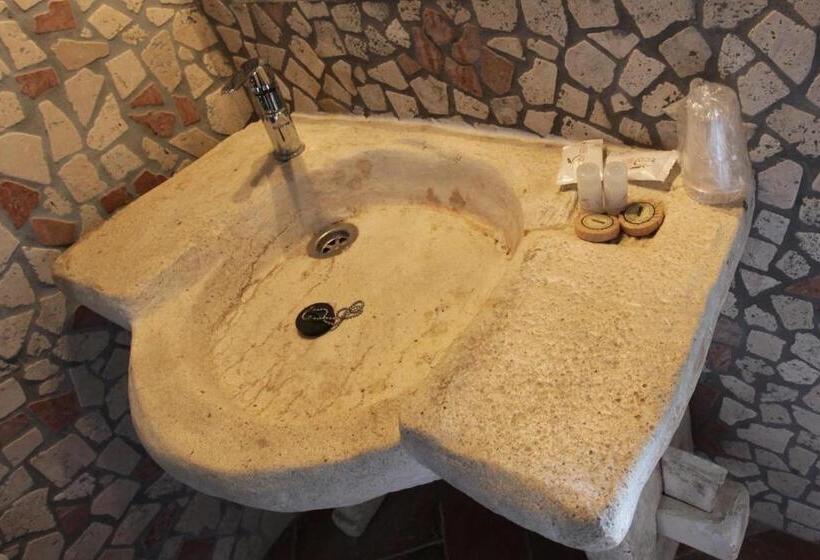 اتاق خانوادگی, Agriturismo Le Faeta