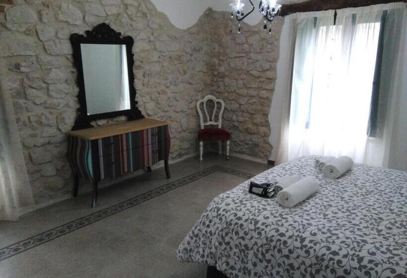اتاق خانوادگی, Casina Di Pietra