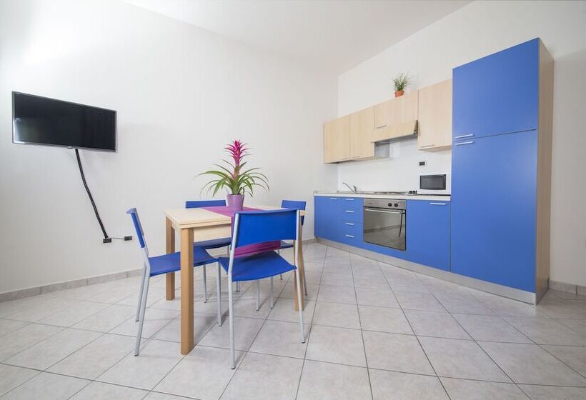استودیوی استاندارد, Residence Verbena