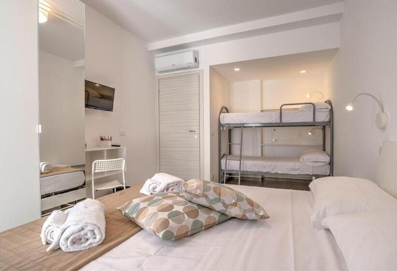 آپارتمان 1 خوابه با چشم‌انداز استخر, Villa Vani Guest House