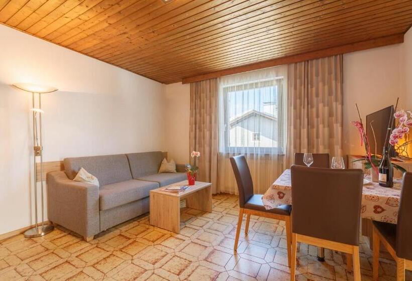 آپارتمان 1 خوابه, Residence Silvia