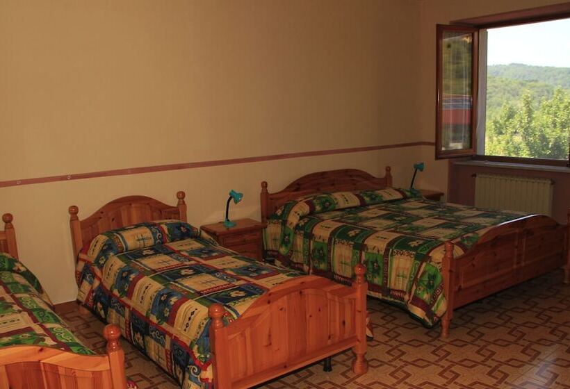 اتاق استاندارد چهار تخته, Agriturismo La Praduscella
