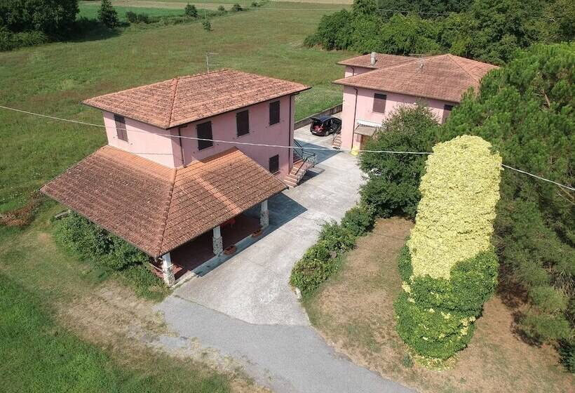آپارتمان 2 خوابه, Agriturismo La Praduscella