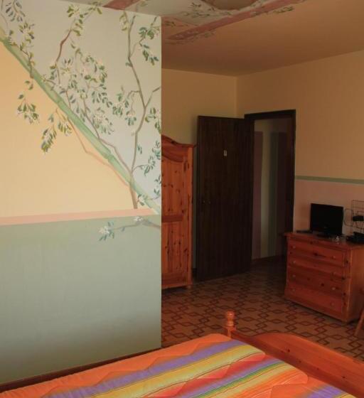 اتاق استاندارد سه نفره, Agriturismo La Praduscella