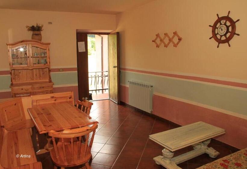 آپارتمان 2 خوابه, Agriturismo La Praduscella