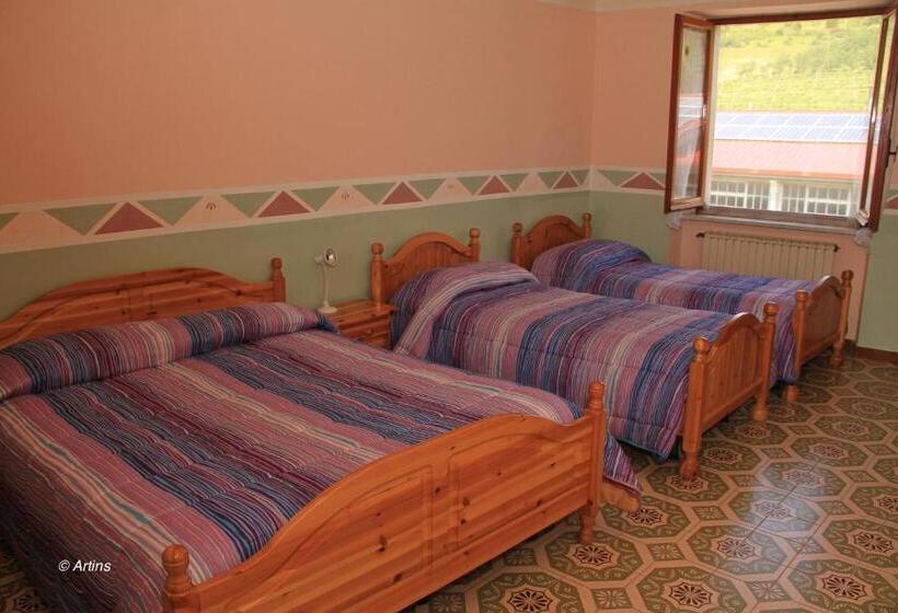 اتاق استاندارد چهار تخته, Agriturismo La Praduscella