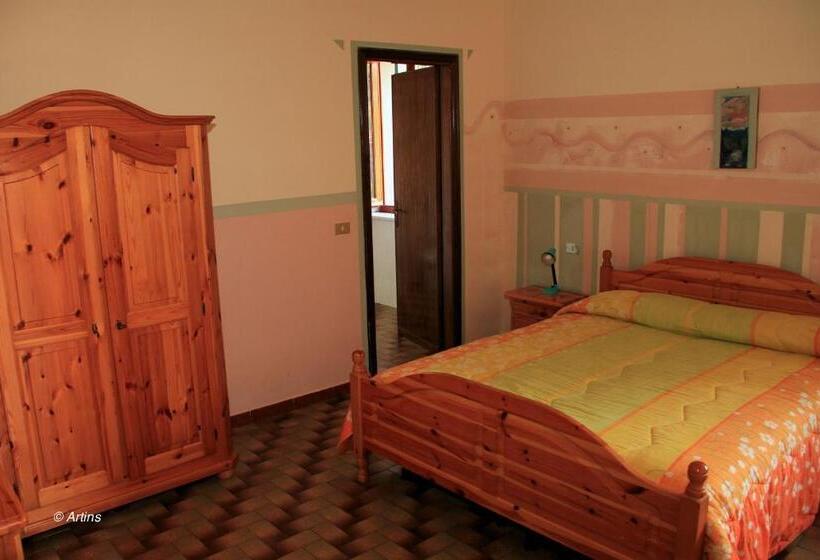اتاق استاندارد سه نفره, Agriturismo La Praduscella