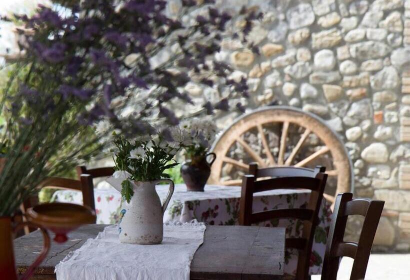 استودیوی استاندارد, La Locanda Dell'olmo