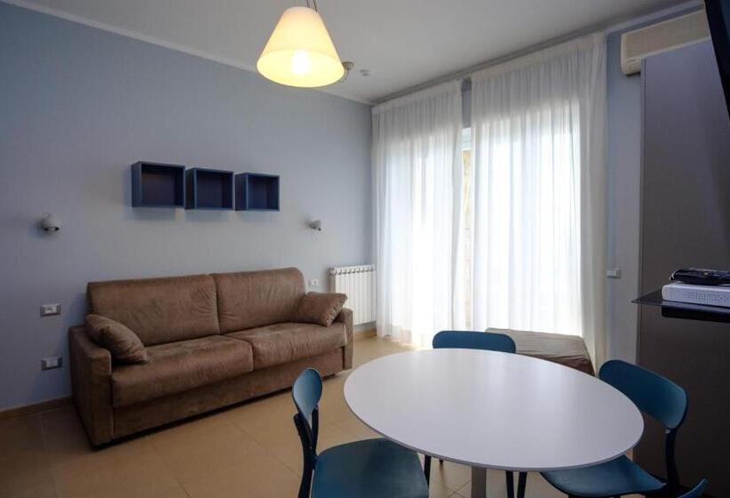 استودیوی استاندارد با چشم‌انداز دریا, Residence Sole Mare Alaxi Hotels