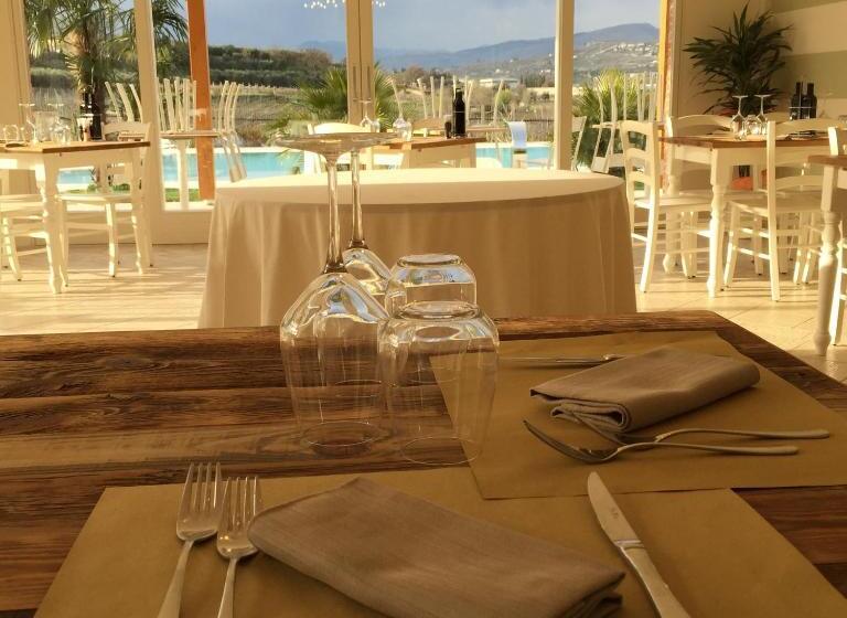 اتاق استاندارد, Locanda Corte Montioni