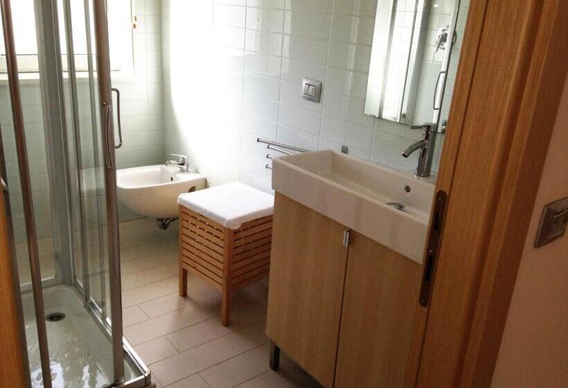 آپارتمان 1 خوابه با چشم‌انداز دریا, Homiday   Residence Bordopineta