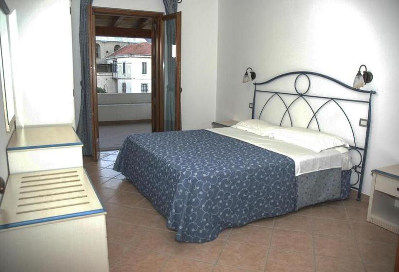 آپارتمان 2 خوابه, Eolian Residence