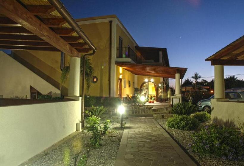 آپارتمان 1 خوابه, Eolian Residence