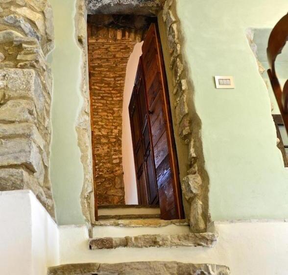 آپارتمان 1 خوابه همکف, Agriturismo C'era Una Volta