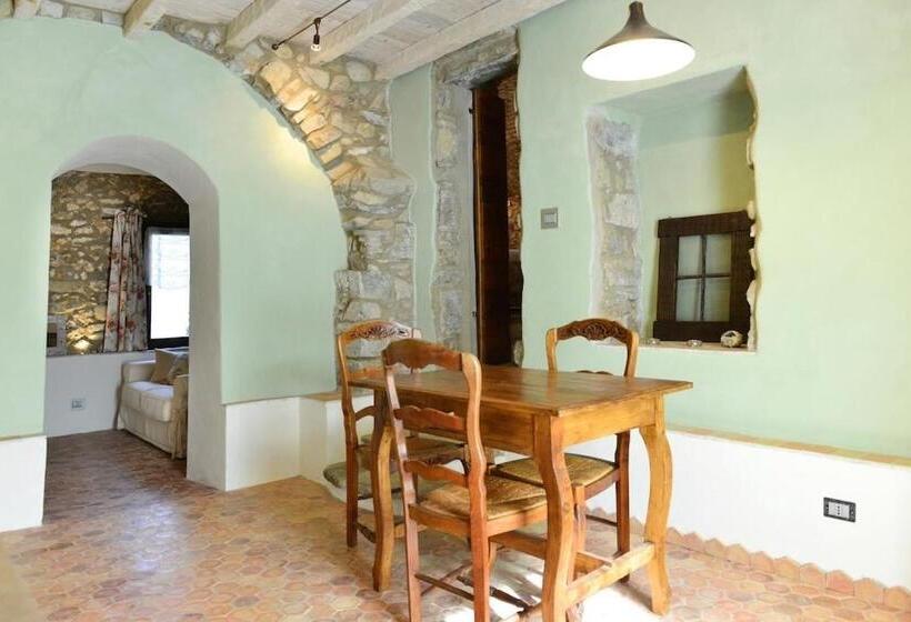 آپارتمان 1 خوابه همکف, Agriturismo C'era Una Volta