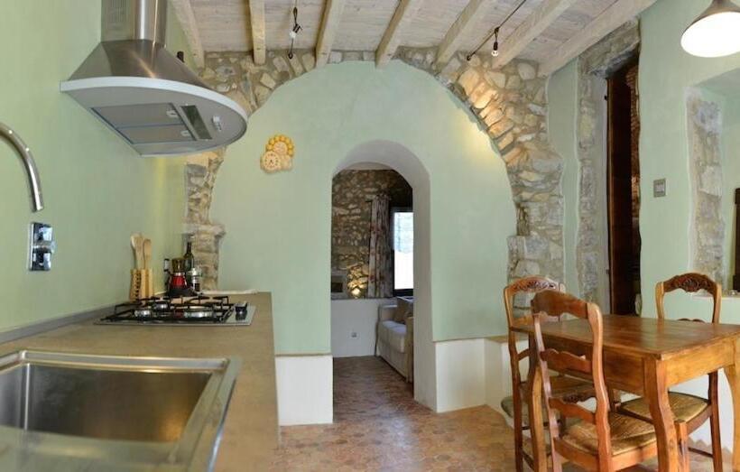 آپارتمان 1 خوابه همکف, Agriturismo C'era Una Volta