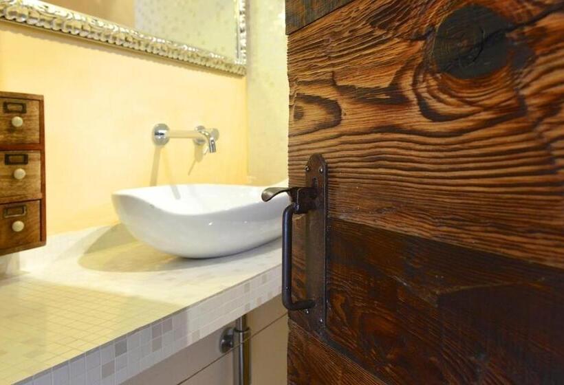 اتاق استاندارد با چشم‌انداز باغ, Agriturismo C'era Una Volta