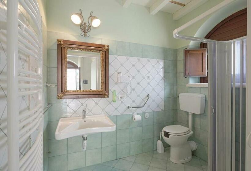 اتاق استاندارد چهار تخته, Agriturismo Feudo Muxarello