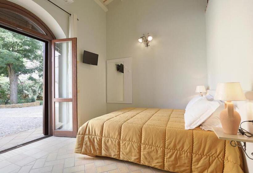 اتاق استاندارد چهار تخته, Agriturismo Feudo Muxarello
