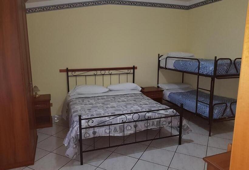 اتاق استاندارد سه نفره, Agriturismo La Selva