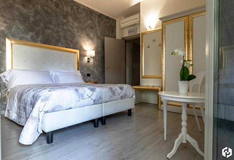 اتاق استاندارد, Daydreaming House
