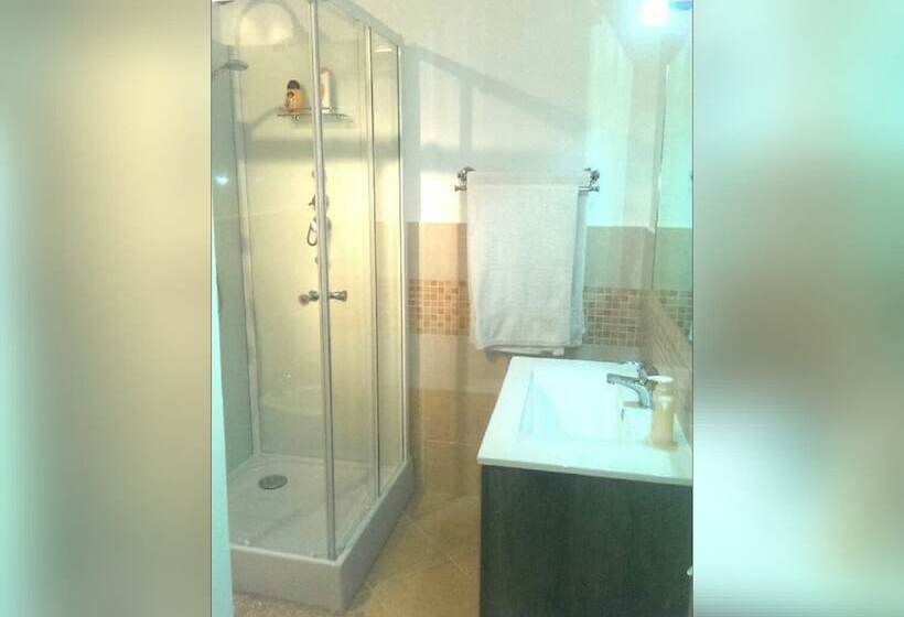 اتاق اکونومی, I Faraglioni Comfort Rooms