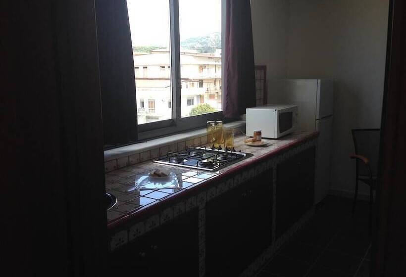 آپارتمان 1 خوابه با تراس, Residence Mareblu