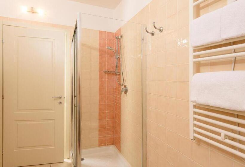 آپارتمان 2 خوابه با چشم‌انداز دریا, Residence Marina Salivoli