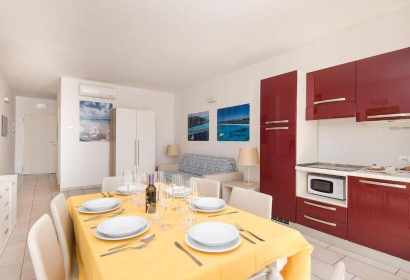 آپارتمان 2 خوابه با چشم‌انداز دریا, Residence Marina Salivoli