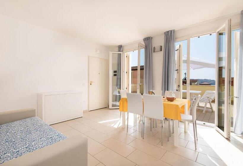 آپارتمان 2 خوابه با بالکن, Residence Marina Salivoli