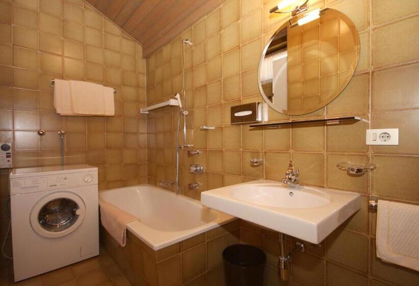 آپارتمان 2 خوابه با بالکن, Apartments Residence Alta Badia