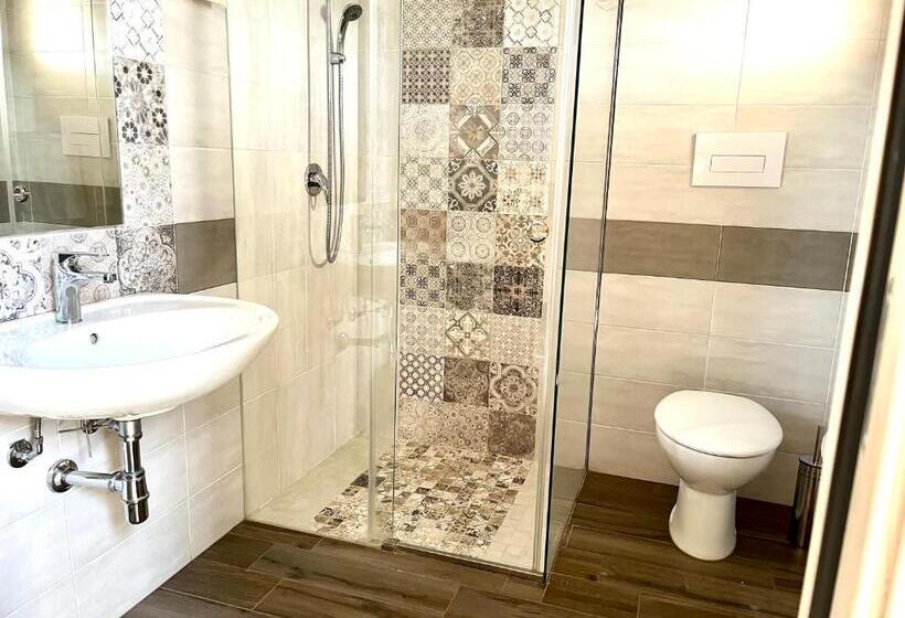 اتاق استاندارد, Pescheto Tenuta Chimenti