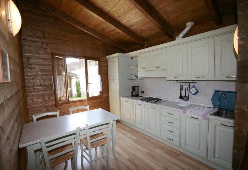 کلبه ییلاقی, Residence Hotel Montegargnano