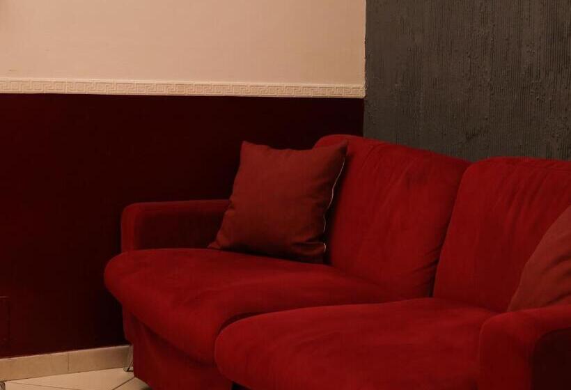 اتاق راحتی سه تخته, Villa Flora