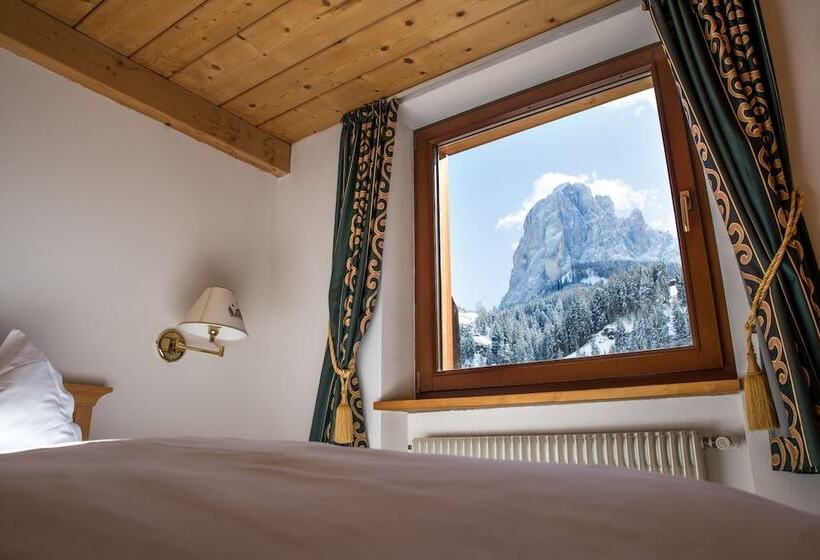 سوییت خانوادگی, B&b La Tambra   Central With Restaurant