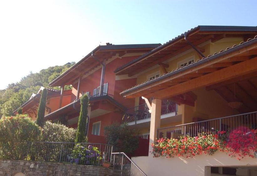 1 Bedroom Apartment Lake View, Cascina Nel Bosco