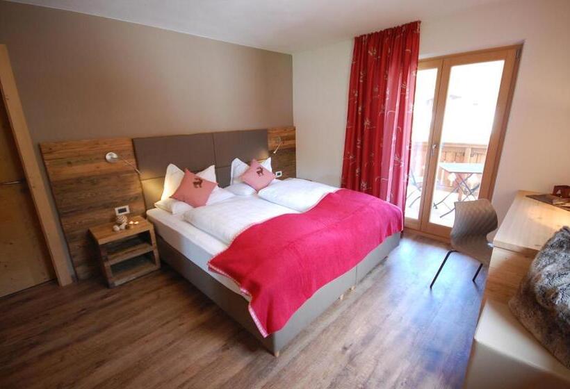 اتاق سوپریور با بالکن, Monti Pallidi B&b Apartments