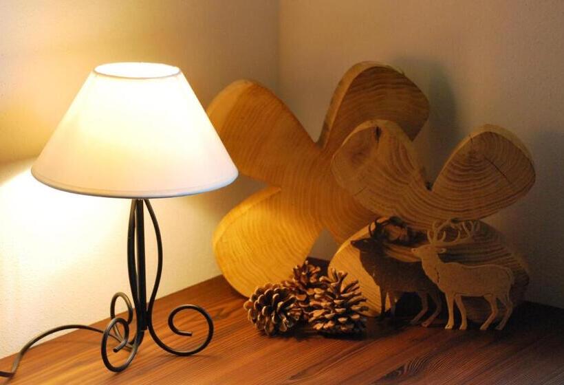 اتاق استاندارد یک نفره, Monti Pallidi B&b Apartments
