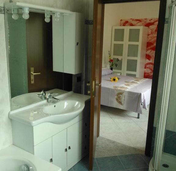 آپارتمان 1 خوابه با چشم‌انداز, Affittacamere Valchiavenna Foresteria In Tranquilla Villa Signorile Con Comodo Parcheggio Privato