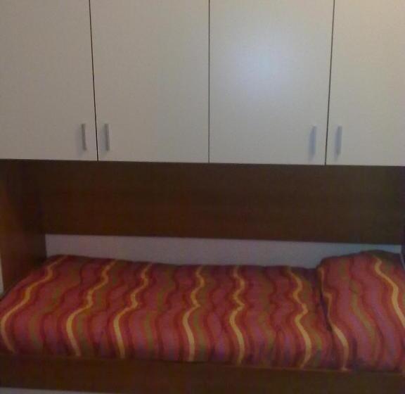 آپارتمان 3 خوابه, Affittacamere Valchiavenna Foresteria In Tranquilla Villa Signorile Con Comodo Parcheggio Privato