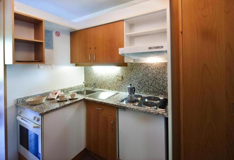 استودیوی استاندارد, Residence Campolongo