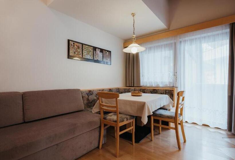 آپارتمان 2 خوابه, Residence Chalet Pinis