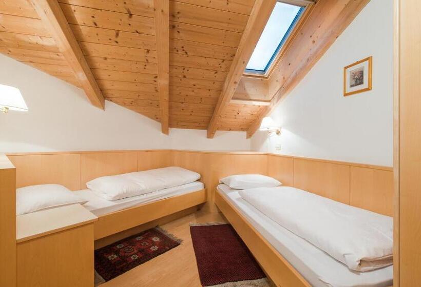 آپارتمان 2 خوابه, Residence Chalet Pinis