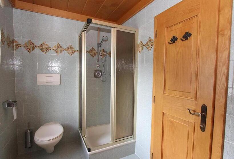 استودیوی استاندارد, Residence Rottonara