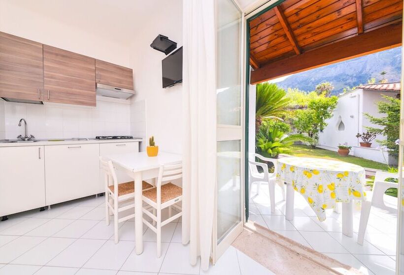 استودیوی استاندارد, Residence San Domenico