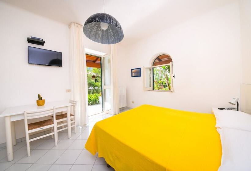 استودیوی استاندارد, Residence San Domenico